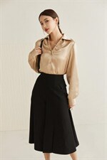 （现货）褶皱缎面V领简约衬衣，其它，M&VC