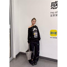 美式高街复古花卉刺绣黑色牛仔裤男女宽松显瘦百搭阔腿直筒拖地长，男装牛仔裤，四季星座505