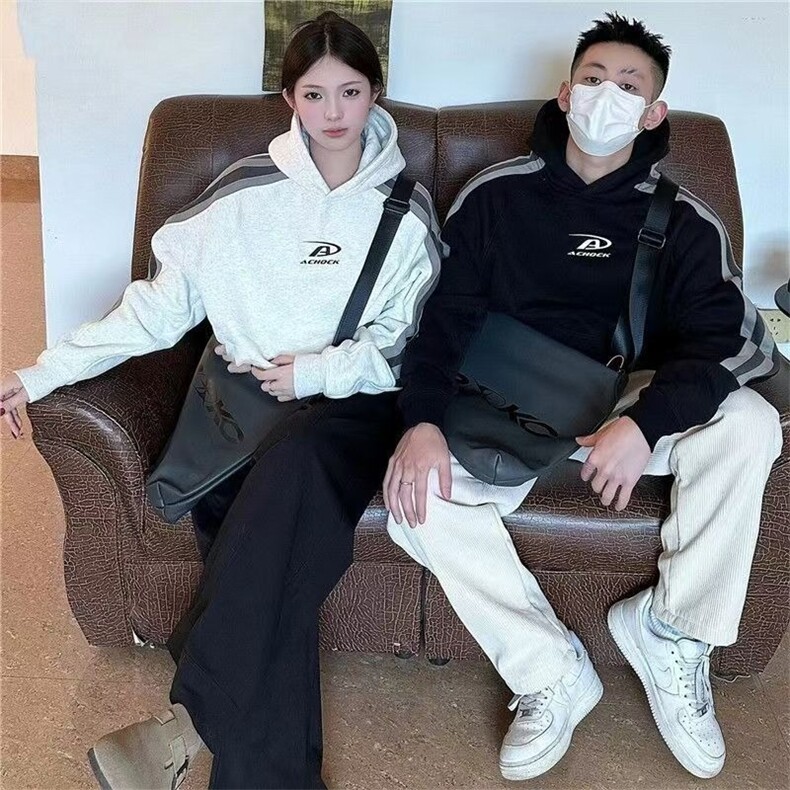 插肩袖情侣装连帽卫衣男女2025秋冬新款加绒加厚宽松休闲拼接上衣图片