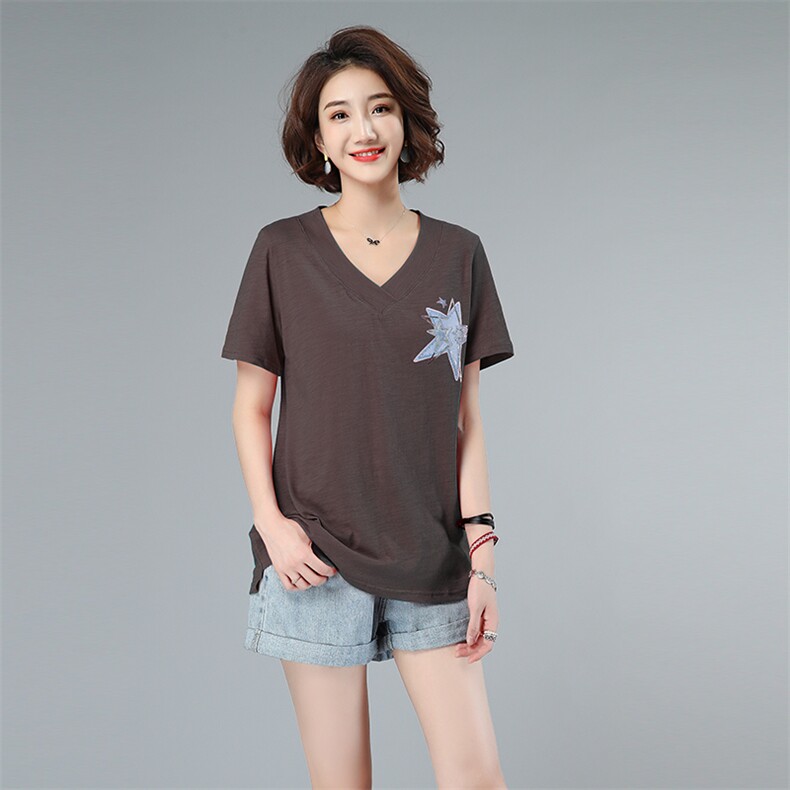 2021新款大码女装V领印花T恤宽松显瘦舒适上衣，女装大码女装，秋牧寒烟