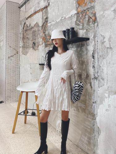 春款连衣裙，女装连衣裙，名莹