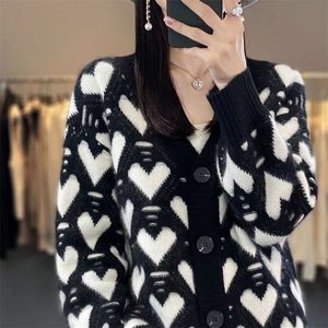 100%纯羊毛衫女圆领爱心拼色加厚毛衣秋冬新款宽松针织打底羊绒衫图片