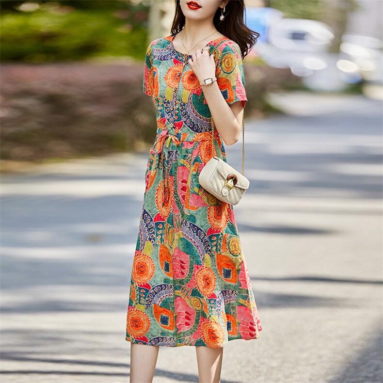 2024年夏季新款简约优雅气质舒适圆领连衣裙，女装连衣裙，超帛