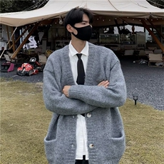 灰色
