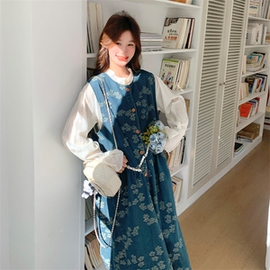 学院风穿搭牛仔背心连衣裙女春秋超火好看高级感独特漂亮长裙套装图片