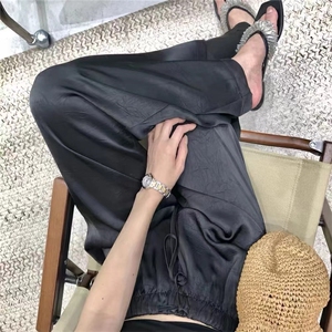 抓花阔腿裤抓花纹理时尚百搭宽松图片