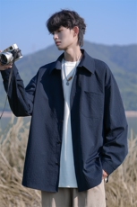 青少年帅气衬衫男生秋季高级感简约翻领衬衣复古宽松休闲大码外套，男装衬衫，电商A001