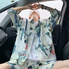 浅蓝色