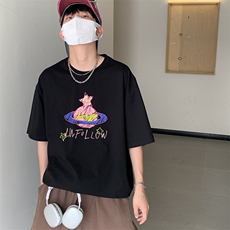 黑色