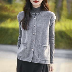 100纯羊毛针织坎肩女无袖开衫马甲2025新款七针加厚保暖外套上衣图片