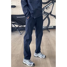 藏青色
