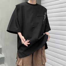 黑色