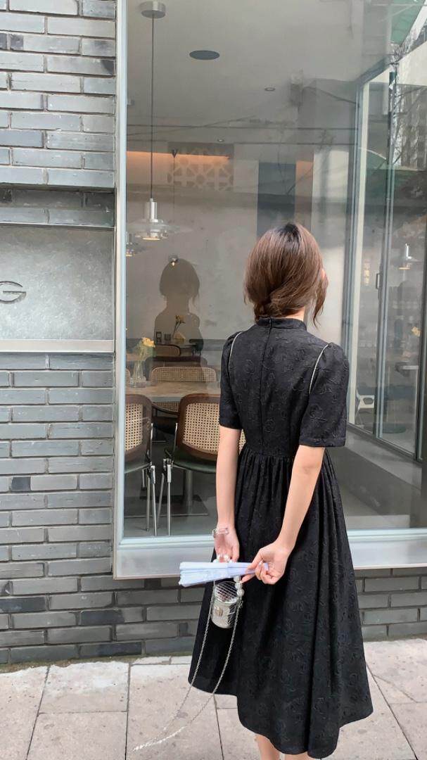 改良版蹄花面料连衣裙旗袍，女装连衣裙，M.W 嫚维