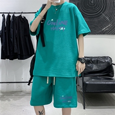 绿色