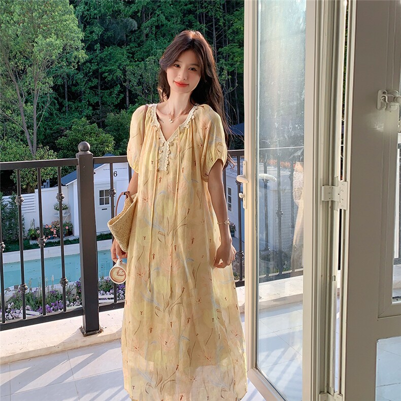 2025夏季新款韩系甜美减龄百搭显瘦碎花V领系带连衣裙长裙,女装连衣裙,2D076