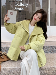 现货2025冬季新款25119-P295-K448绿色针织拼接50羽绒服图片