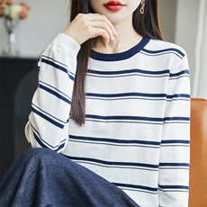 2025年秋季新款百搭女士条纹拼色圆领长袖针织衫，女装针织衫/毛衣，丹芙娇羊绒