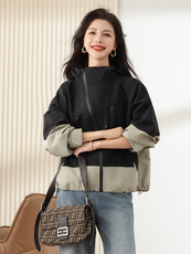 【现货】冲锋衣女春秋新款潮牌外套防风宽松拼色休闲上衣小个子，女装短外套，梦懿尔