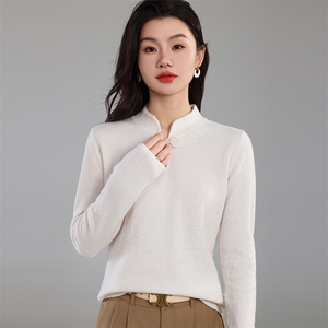 女士秋季新款修身显瘦中式盘扣梅竹花针织衫图片