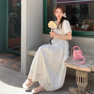法式蕾丝拼接提花米白色连衣裙女夏季2025新款收腰显瘦轻熟风长裙图片