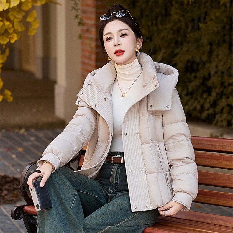 现货90绒欧货显瘦短款羽绒服女2024冬季新款连帽小个子白鸭绒外套,商品下架区,韩然一族