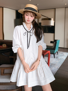 学院风甜美少女白色中袖连衣裙女2025春夏秋超火巨好看减龄小短裙图片