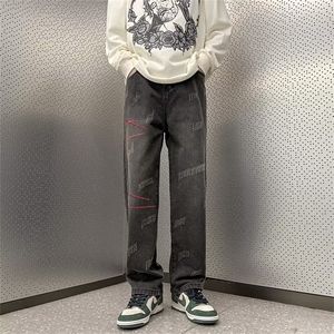 春季新款时尚潮流宽松牛仔裤图片