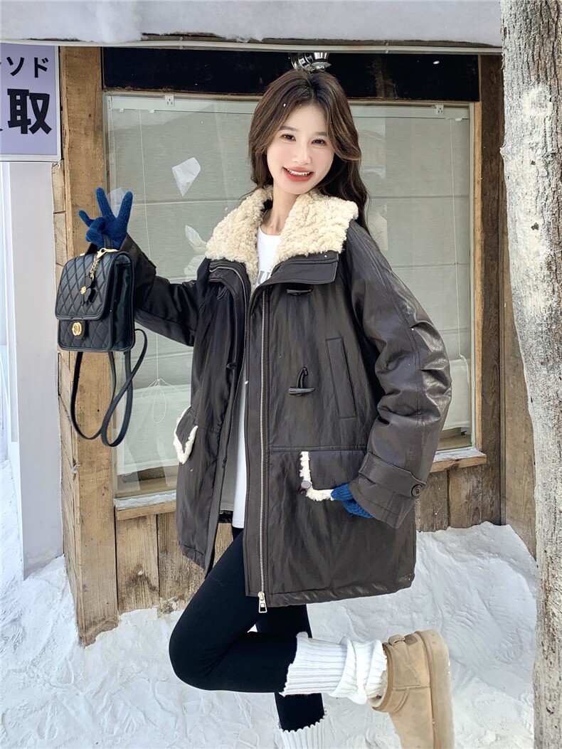 韩款羊羔毛翻领羽绒内胆皮衣外套女2025冬季新款时髦洋气保暖上衣,女装皮衣,艾米莉亚