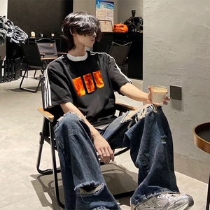 抖音得物高品质二开240克宽松纯棉美式潮牌三条杠织带短袖T恤图片
