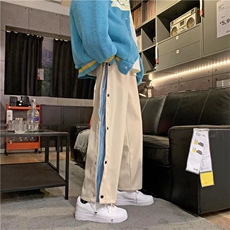 米白色