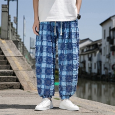 浅蓝色