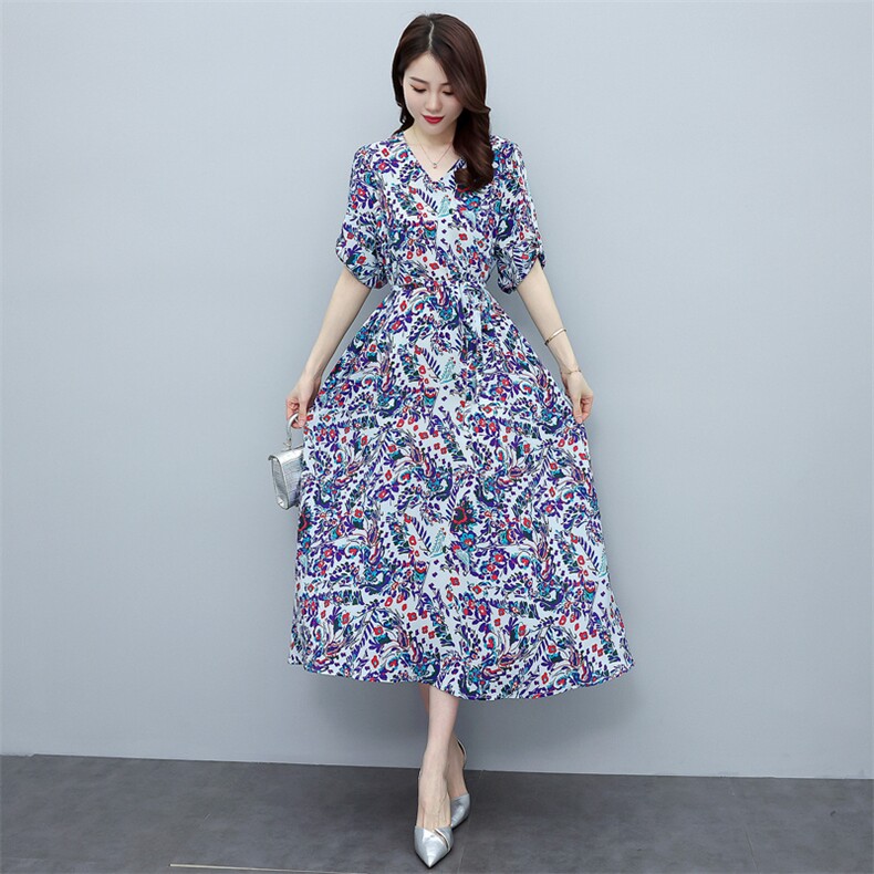 2025年夏季新款时尚百搭显瘦宽松V领印花复古七分袖小碎花连衣裙,女装连衣裙,媚琳依坊