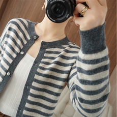 春季新款条纹羊毛开衫女圆领时尚百搭毛衣宽松针织衫外套，女装羊毛衫，秋虹羊绒