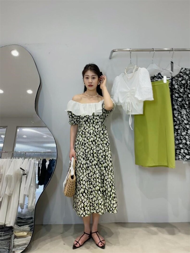 撞色荷叶边连衣裙，女装连衣裙，BLACK