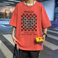 红色