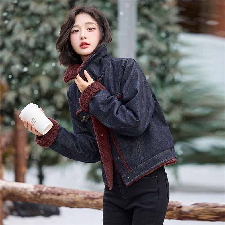 时尚拼接翻领加绒牛仔外套女2024年冬季新款ins潮高级感百搭棉衣，女装牛仔外套，跑量工厂店