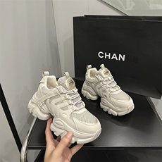 灰色
