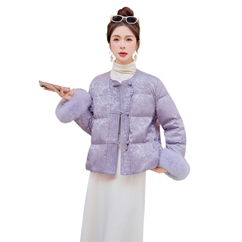 2025年新中式冬季90绒袖口狐狸毛可脱下短款羽绒服外套女,女装羽绒服,E百度
