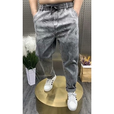 灰色