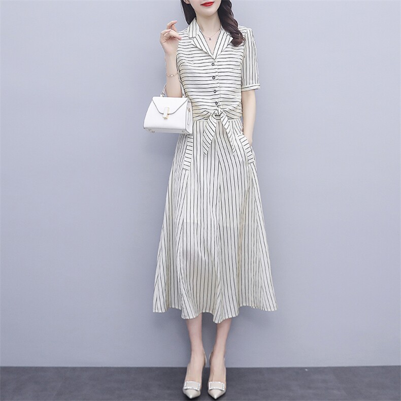 2021新款西装领短上衣条纹半身裙两件套,女装职业装,雅佳俏