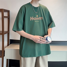 墨绿色