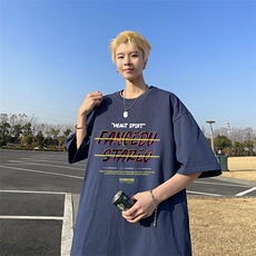 藏青色