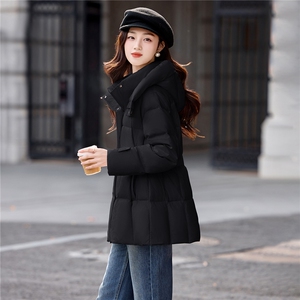 现货2025冬季新款肌理感白鸭绒羽绒服女设计感时尚连帽加厚外套图片