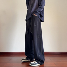 藏青色