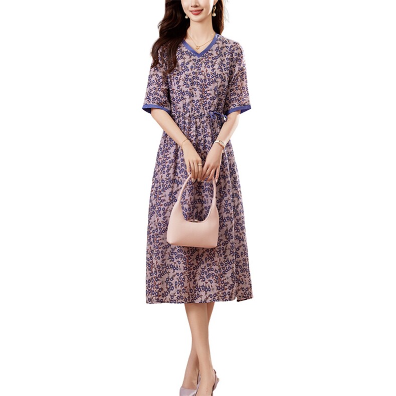 U家时尚v领印花连衣裙女2025夏季新款韩版减龄显瘦碎花长裙子,女装连衣裙,丽影随形
