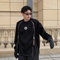 黑色