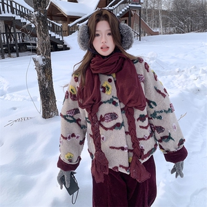 羊毛手工浮雕毛毡工艺羽绒服配围巾灯芯绒裤三件套女图片