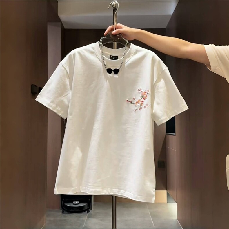 B39-P35夏季新款潮梅花刺绣圆领短袖男士潮牌,男装T恤,电商B323A
