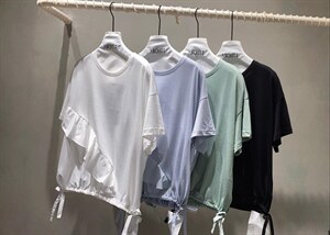 【现货】夏款设计感木耳边短袖,其它,ABout阿布