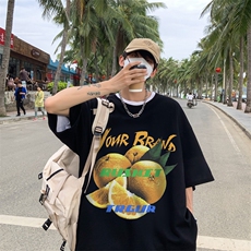 黑色